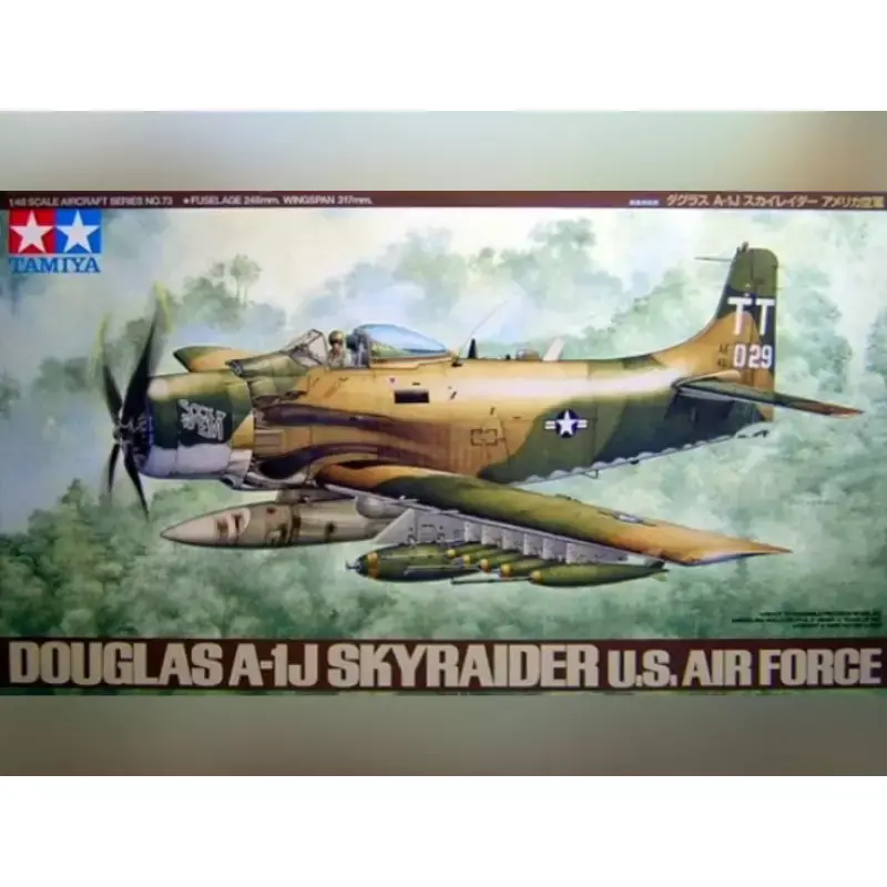Tamiya 61073 Douglas A-1j Skyraider U.S. Air Force - 1/48 Promotion Saisonnière