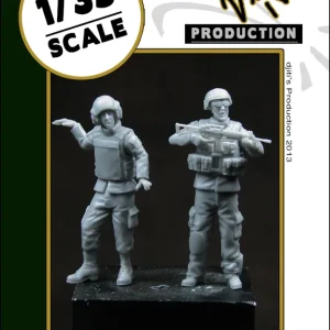 Expédié Aujourd'hui Djiti‘s production 35047 Italian Tank Crew with Soldier