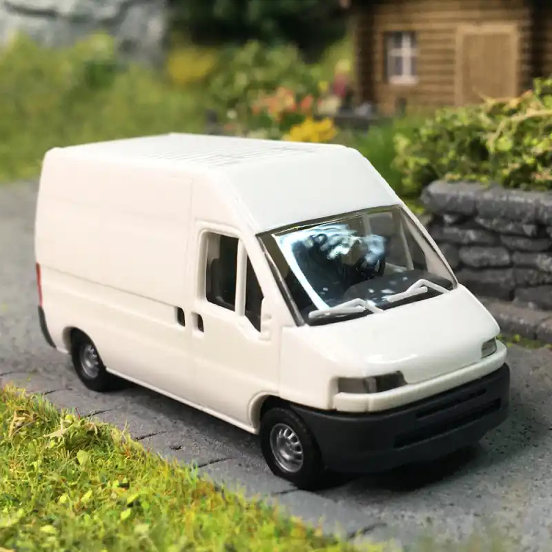 Promotion Saisonnière Fiat Ducato, blanc - BUSCH 89112 - HO 1/87