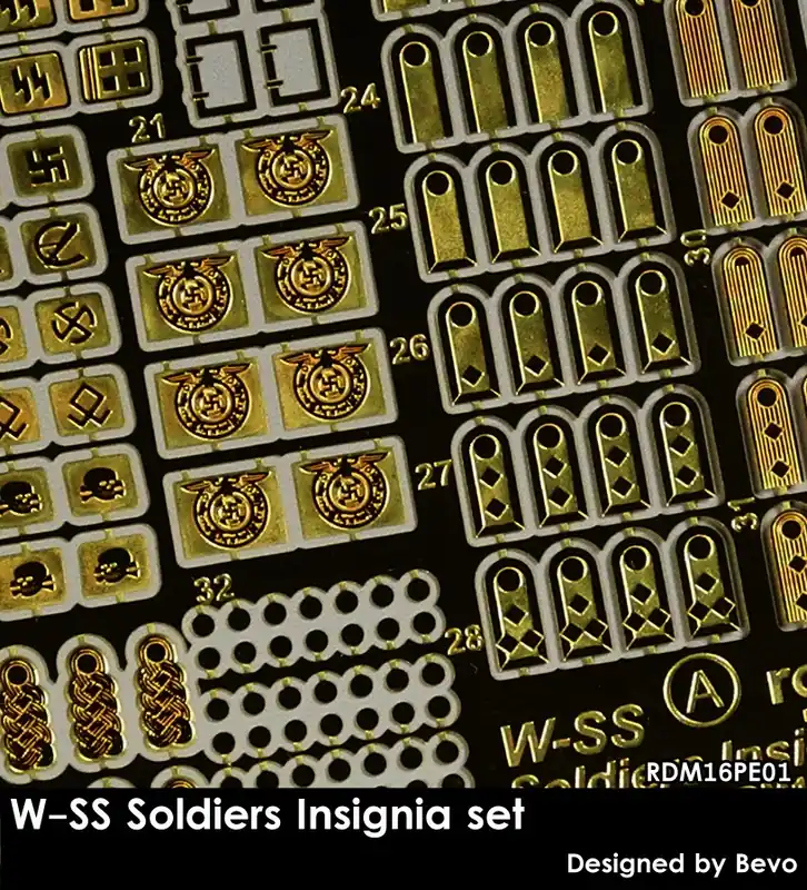 Réduction Rado Miniatures 16PE01 W-SS Soldiers Insignia set