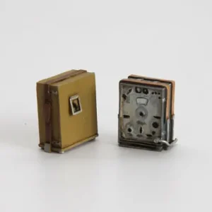 Achetez Aujourd'hui Plus Model EL020 German wireless station WWII with accumulator